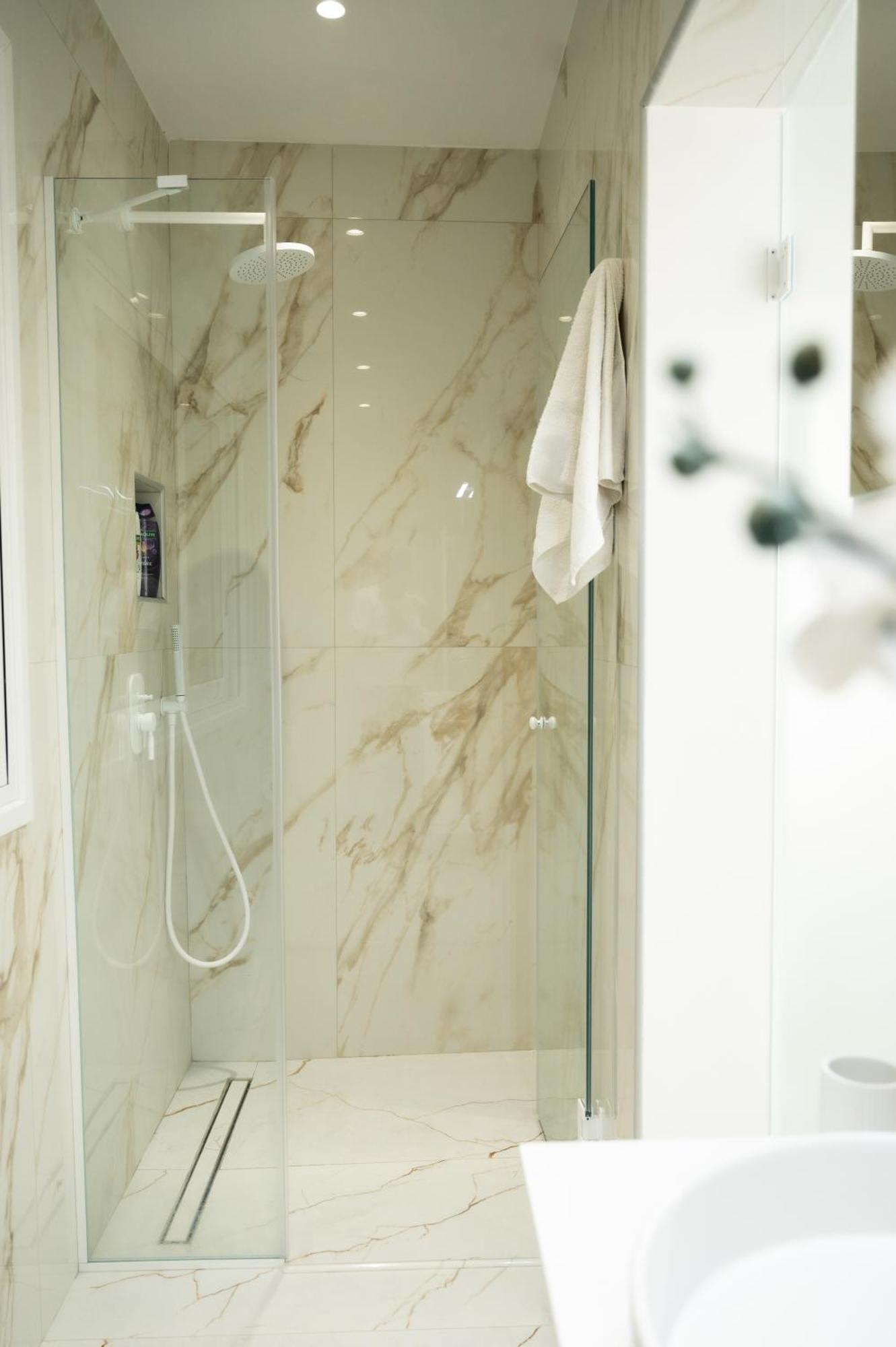 Keratea Luxury Villa -Athens Airport Bagian luar foto